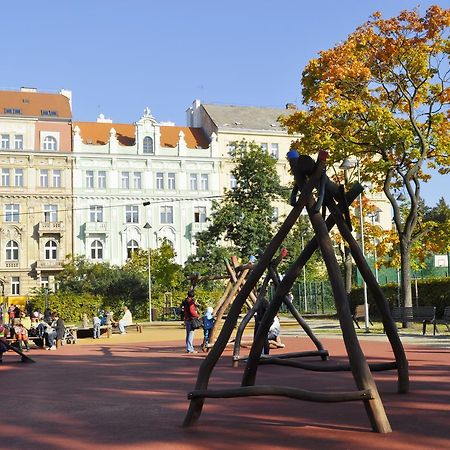 Wonderful Apartment In Vinohrady Praag Buitenkant foto