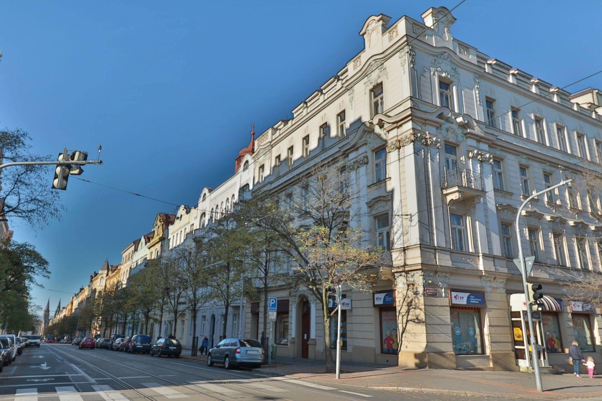 Wonderful Apartment In Vinohrady Praag Buitenkant foto